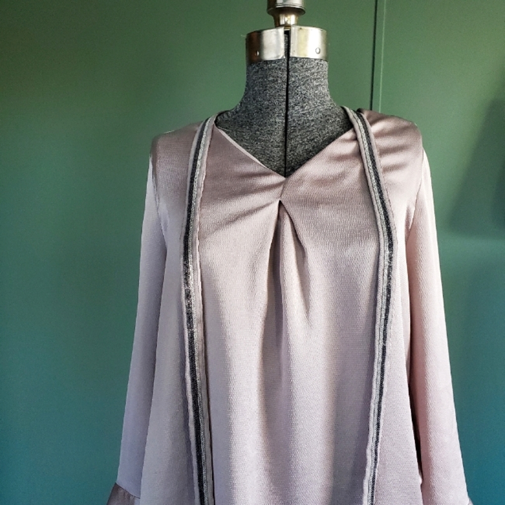 Chicos Satin womens Throwover